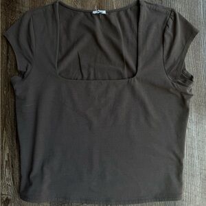 𝐆𝐚𝐫𝐚𝐠𝐞 𝐏𝐨𝐫𝐭𝐢𝐚 𝐒𝐪𝐮𝐚𝐫𝐞 𝐍𝐞𝐜𝐤𝐥𝐢𝐧𝐞 𝐓𝐞𝐞